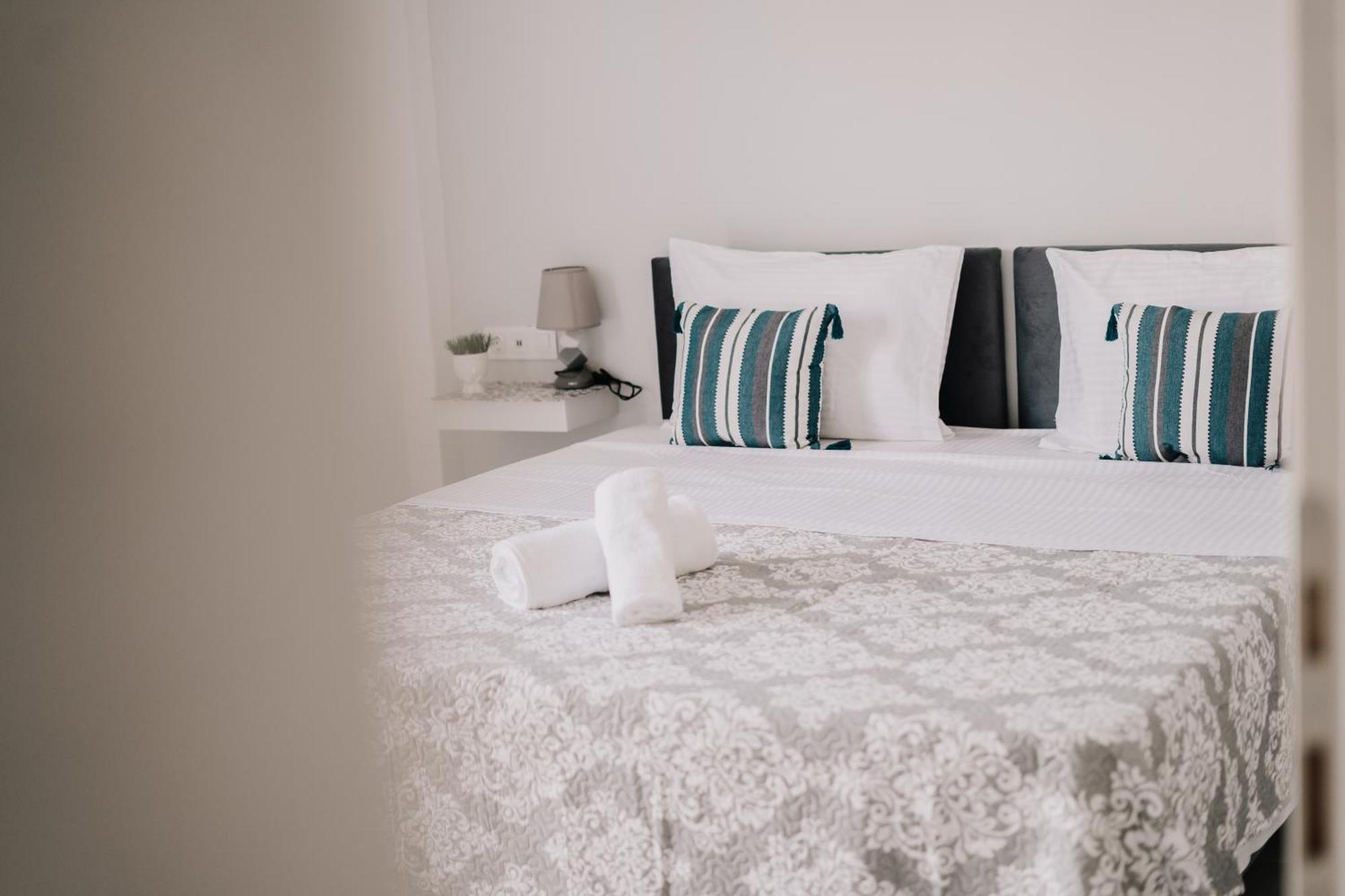 Sea Sailing Apartments Kontokali Ngoại thất bức ảnh